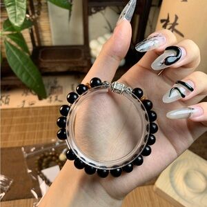 Elegant Black Beaded Bracelet